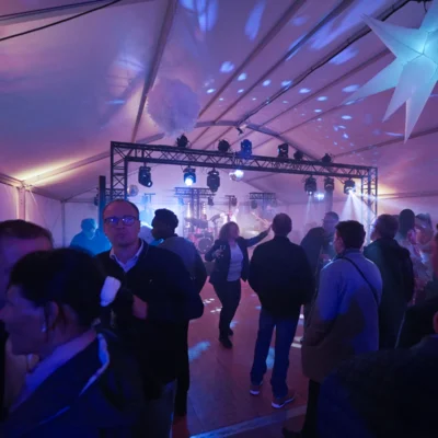 Création d'ambiance pour l'anniversaire de l'entreprise isoplaf